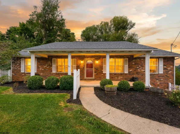 875 Vandalia Rd, Morgantown, WV 26501