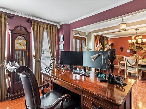 3rd image of 26 Rivermeadows Dr