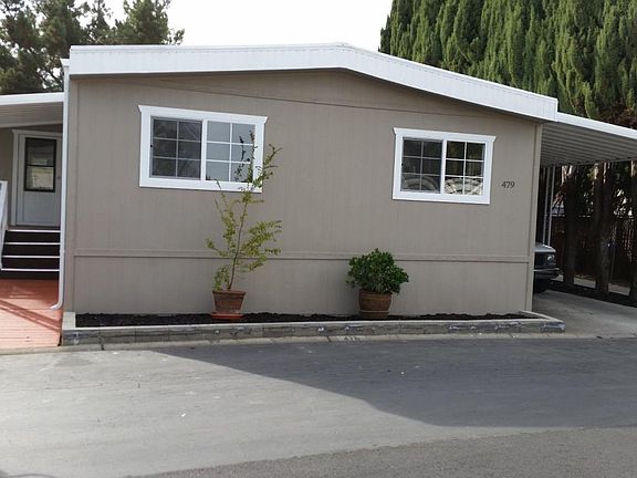 3rd image of 479 Summerland Dr