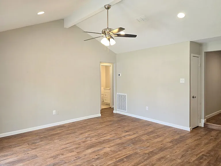 5404 Hazel St — Photo 7