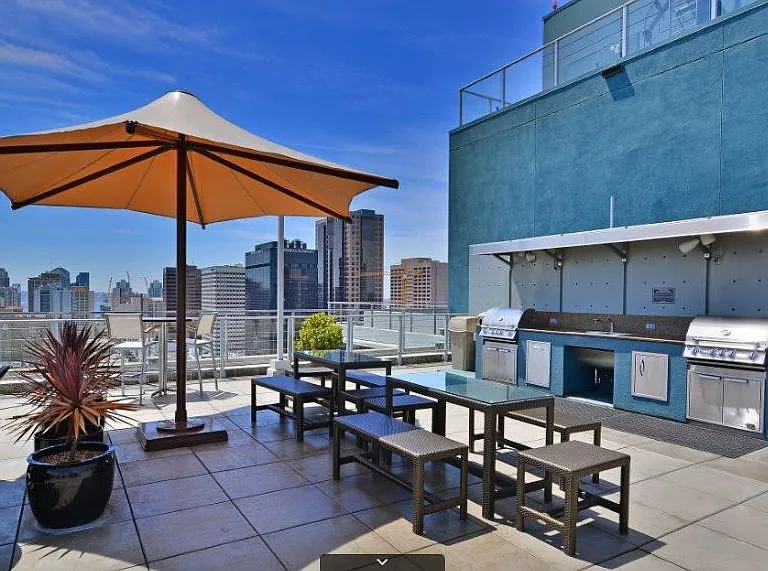 Roof deck barbecue and picnic area
