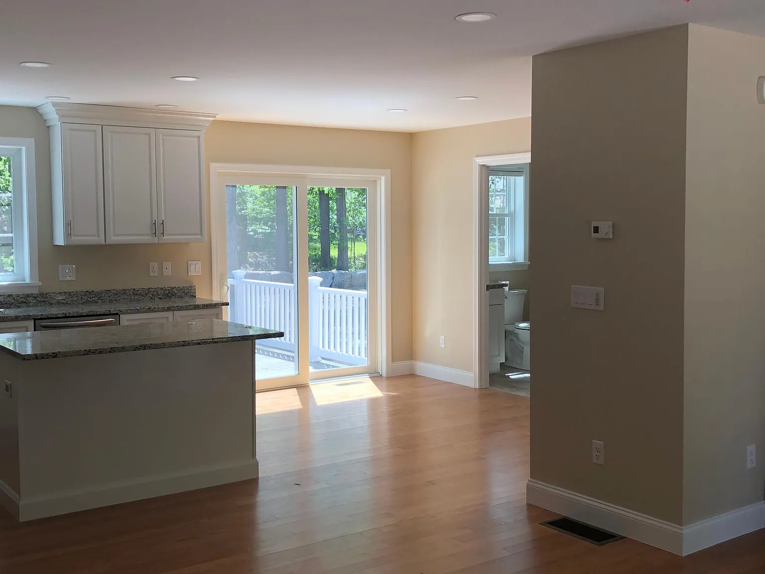 25 Sylvan Rd — Photo 4