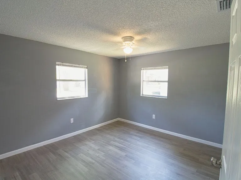 7138 Oakwood Dr — Photo 6