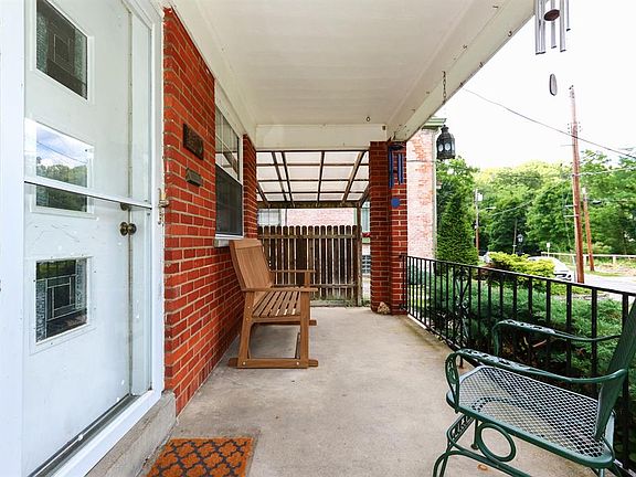 3rd image of 4719 Howard Ave