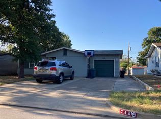 749 W Redbud Dr, Hurst, TX 76053