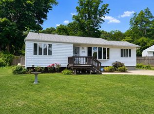 1612 N Gardiner Dr, Bay Shore, NY 11706