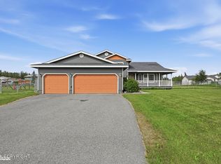 1300 S Pinnacle Mountain Dr, Palmer, AK 99645
