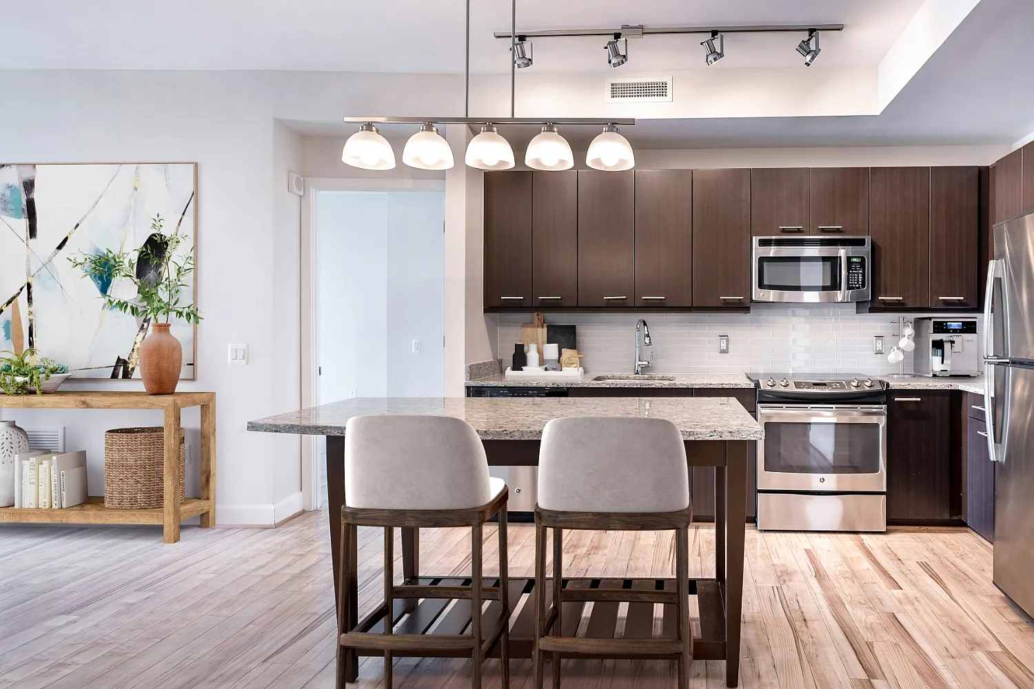Flats at Bethesda Avenue — Photo 4