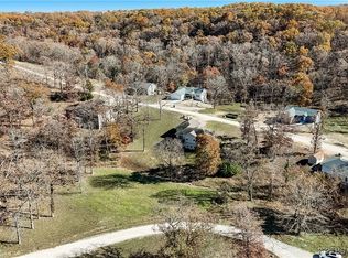 102 Pinkie Ln, Gravois Mills, MO 65037