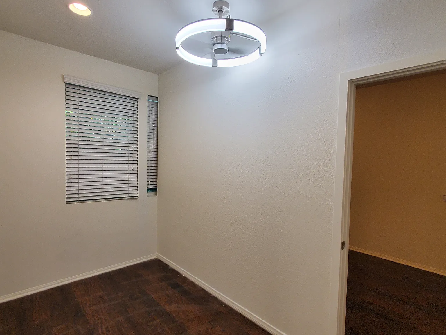 4 bed, 3.5 bath, 1889 sqft, $4,200 — Photo 4