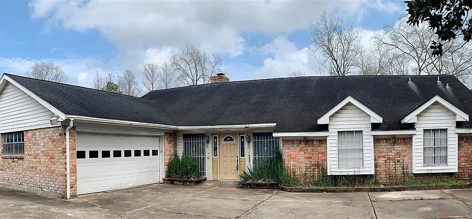 1st image of 7722 Antoine Dr
