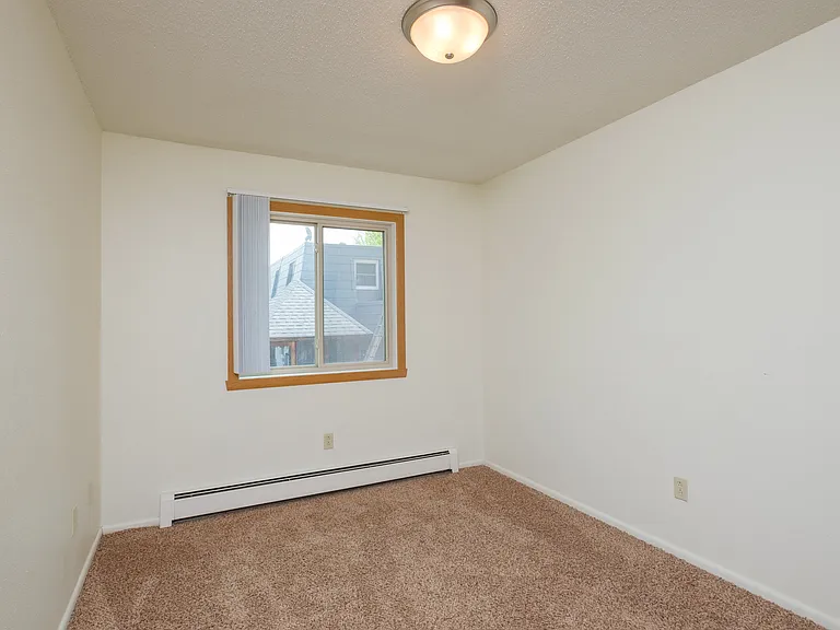 Fargo, ND Country Club Apartments | Bedroom