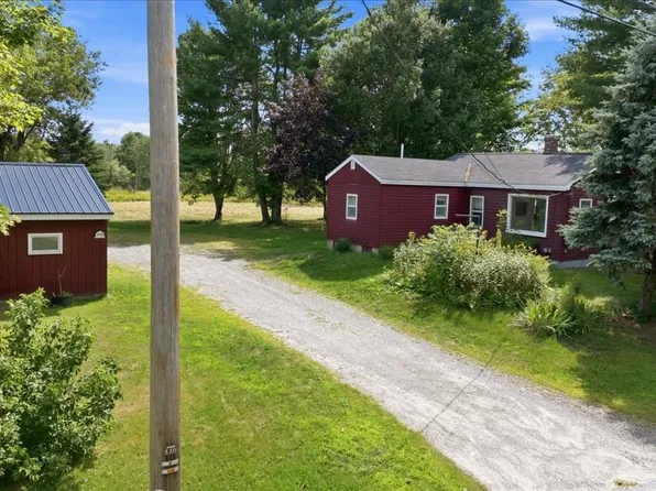 446 Lewiston Road, Gardiner, ME 04345