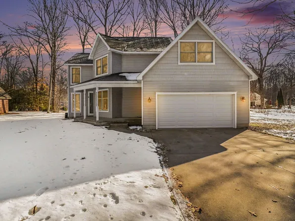 1854 Tall Oaks Dr W, Ludington, MI 49431