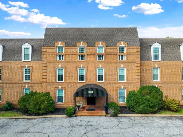 300 N Fulton St APT 24, Salisbury, NC 28144