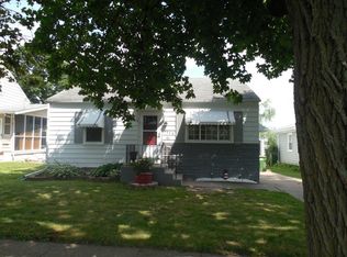 3119 Pershing Blvd, Clinton, IA 52732