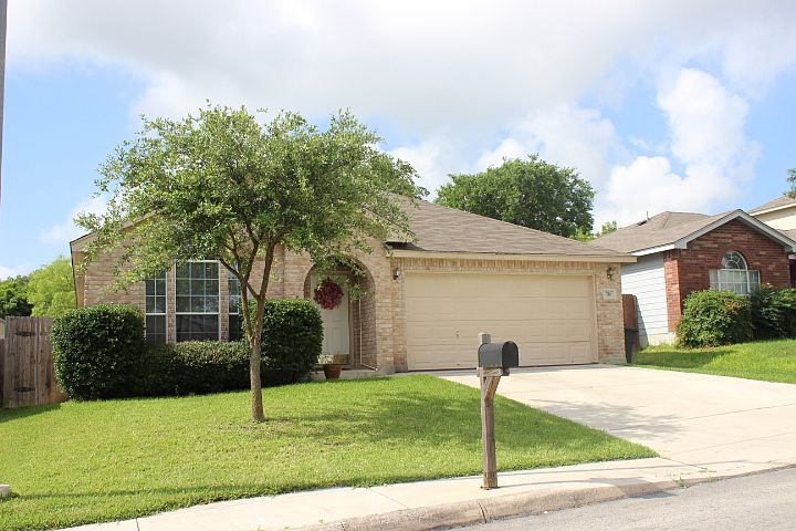 1st image of 710 Heritage Way