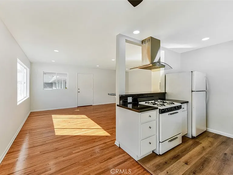 68 Lime Ave #12 — Photo 8