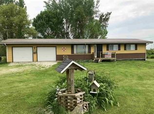 3084 Stevens Ave, Sumner, IA 50674