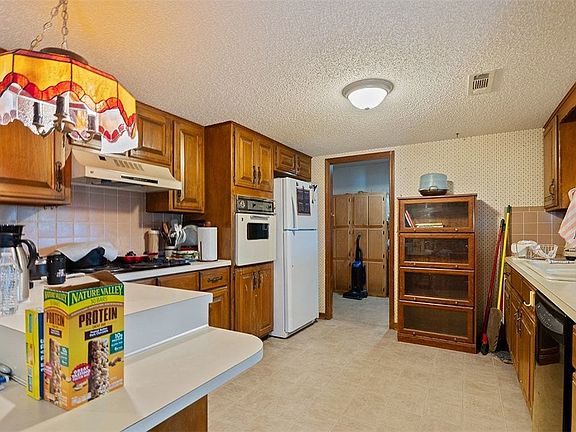 5th image of 1300 Silent Grove Rd