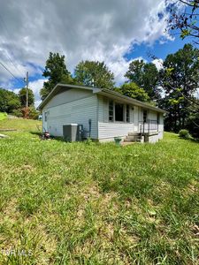 134 Honeycutt Rd, Unicoi, TN, 37692