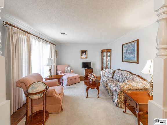 4th image of 114 Cerdan Cir