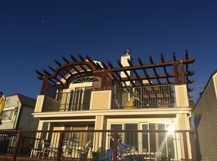 664 Santana Rd, Novato, CA