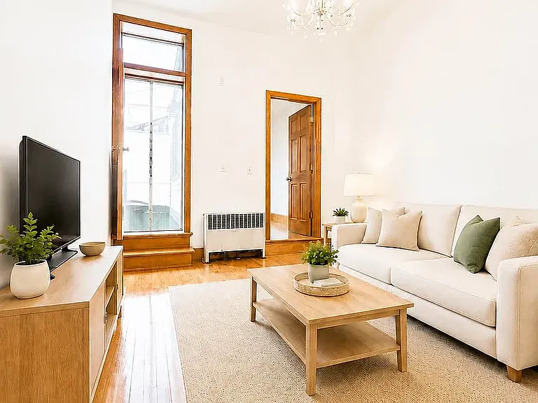 119 W 75th St #4R — Photo 4