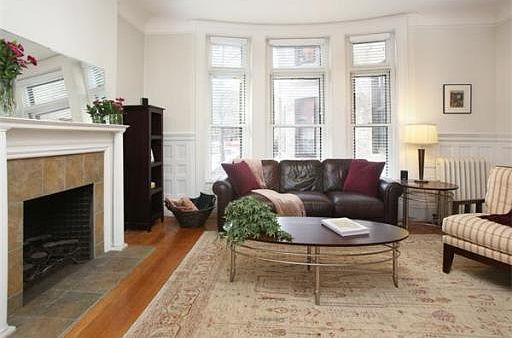 4th image of 1070 Beacon St APT 1c