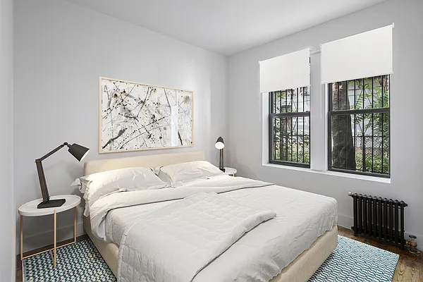 Sold by Poljan Properties Inc. | media 3