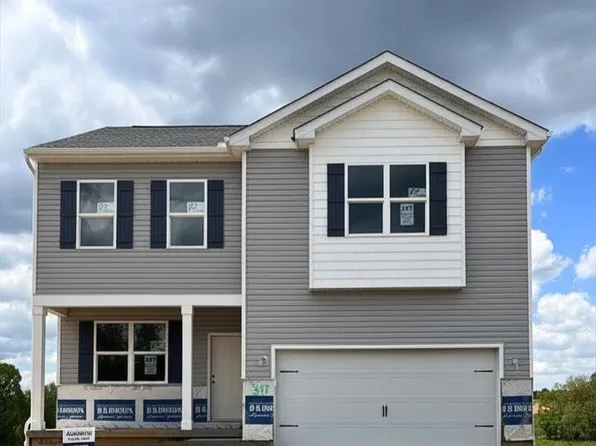 379 Leslie Farms Dr, Connoquenessing Boro, PA 16033