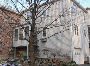 42 Whittlesey Dr, Bethel, CT 06801