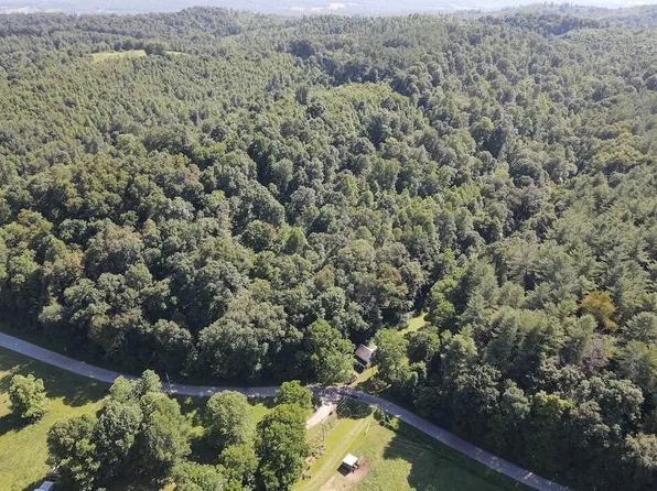 165 Swift Creek Rd, Beaver, OH 45613