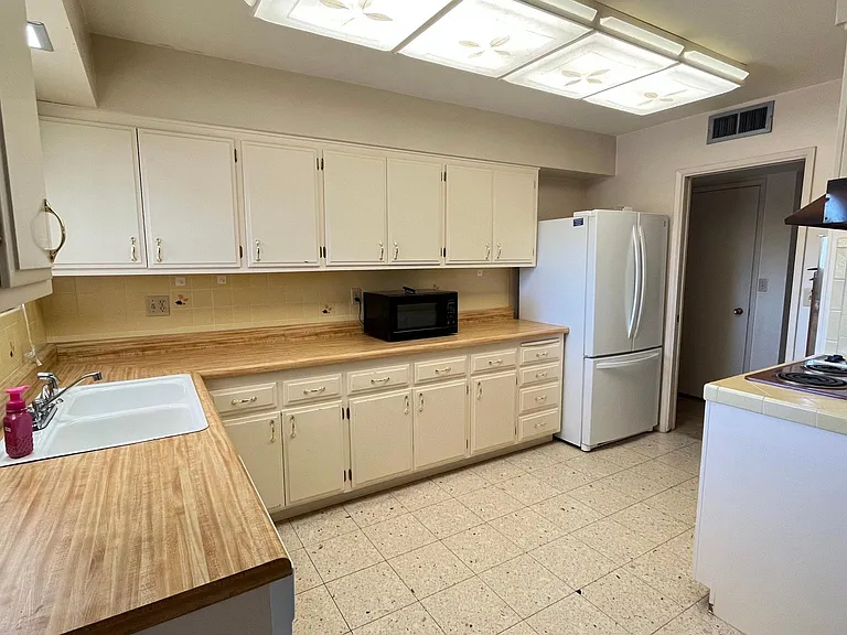 10227 W El Dorado Dr — Photo 2