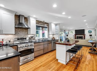 7 Alvord St, Oakhurst, NJ 07755