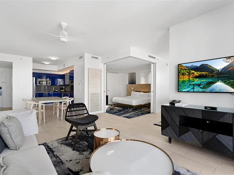 3101 Bayshore Dr #1102 — Photo 1