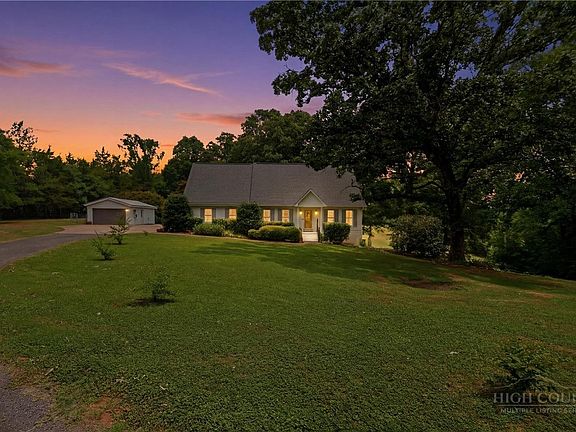 4th image of 8301 Waxhaw Creek Road