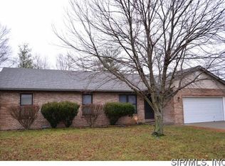 916 Fox Glenn Ln, Belleville, IL