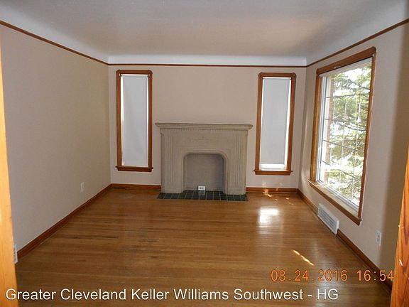5th image of 8321 Grand Division Ave