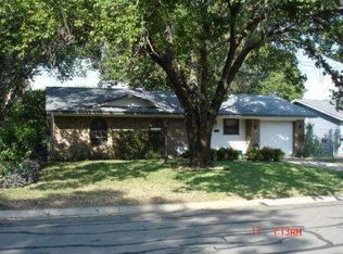 644 NW King St, Burleson, TX 76028