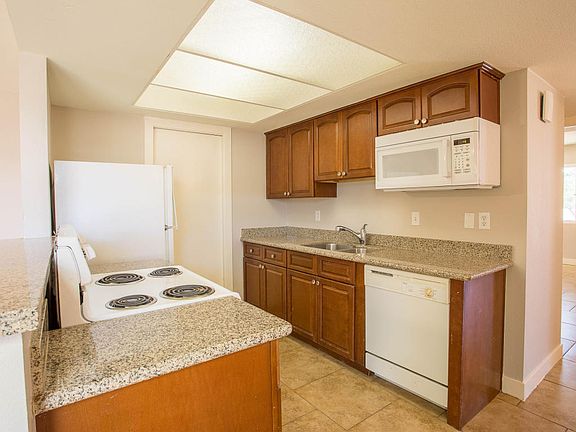 5th image of 3311 W Laurie Ln