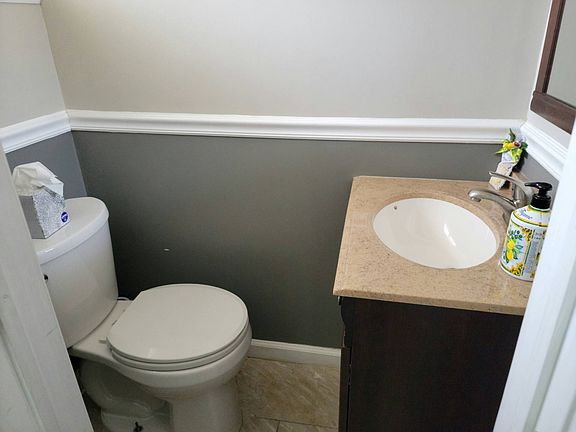 5th image of 14 Meadow Ct