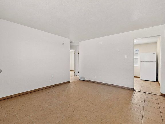 2nd image of 540 Cardenas Dr SE APT B
