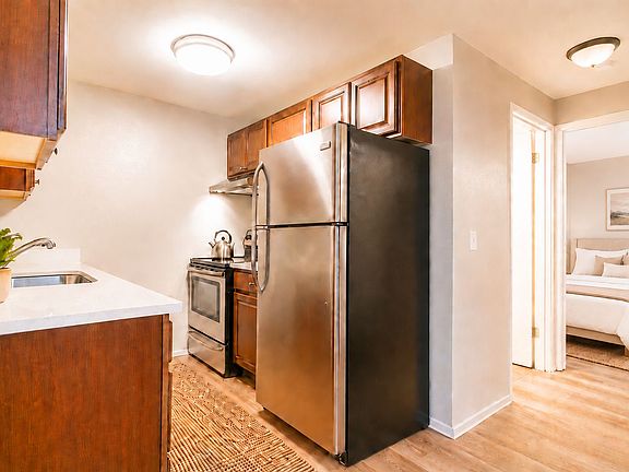 3rd image of 3046 SW Avalon Way APT B