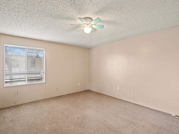 4th image of 3407 W Hood Ave