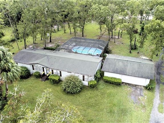 2nd image of 10056 SE 155th St