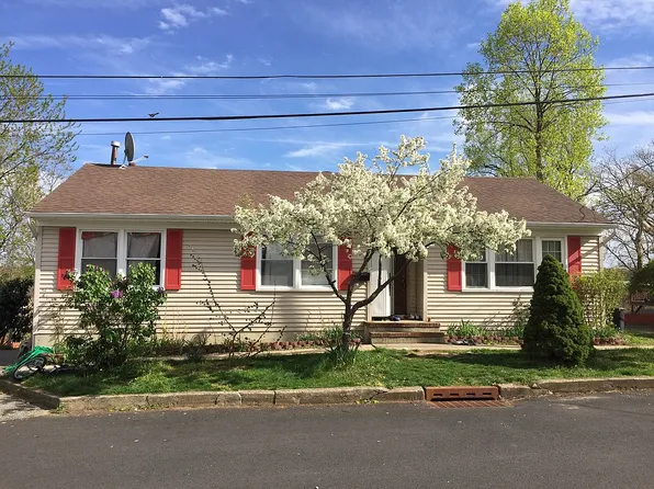 262 Outlook Blvd, Keyport, NJ 07735