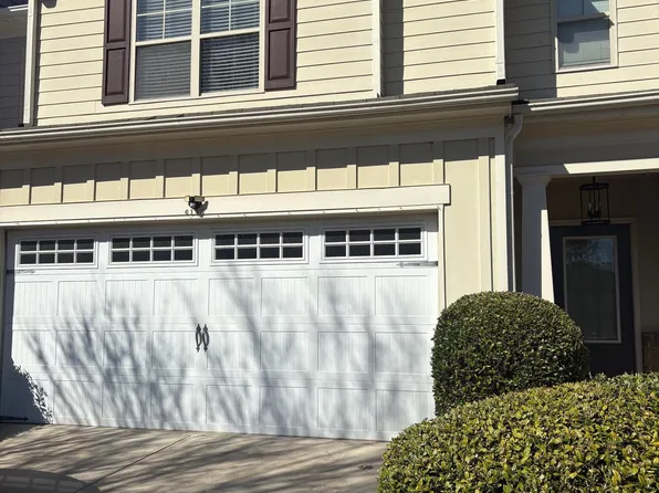 6125 Crested Moss Dr, Alpharetta, GA 30004