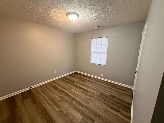 4th image of 1016 Legion St #B