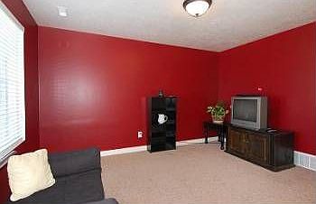 2nd image of 372 W 1925 N